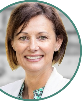 Portrait-abgeschnitten-Stefanie-Kurz24